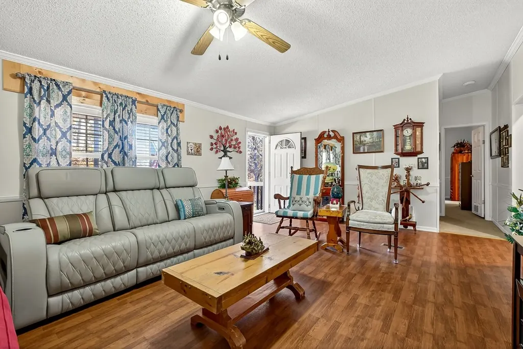 7578 East Fork Lane Crawford TN 38554