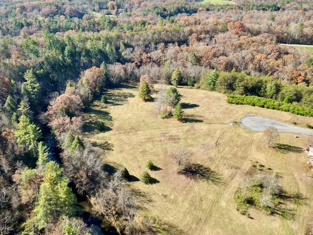 0 Daddy's Creek Trail - 7.92 Acres Crossville TN 38555