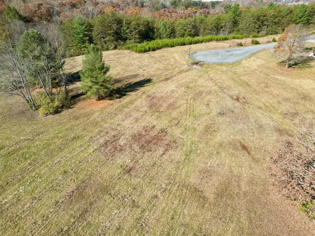 0 Daddy's Creek Trail - 7.92 Acres Crossville TN 38555