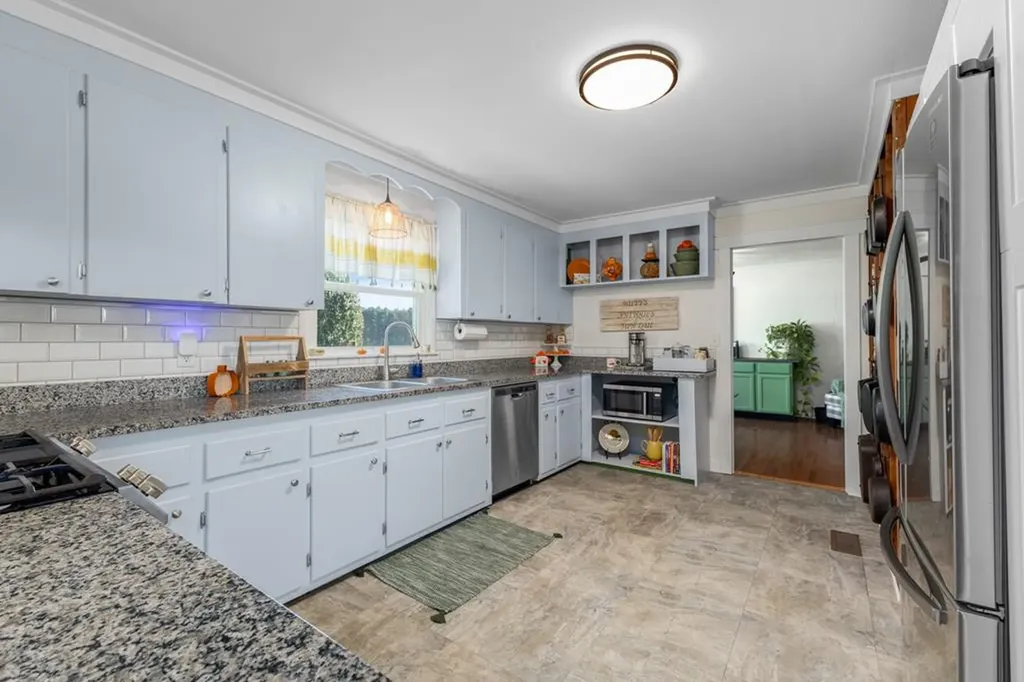 3564 Smithville Highway Mcminnville TN 37110