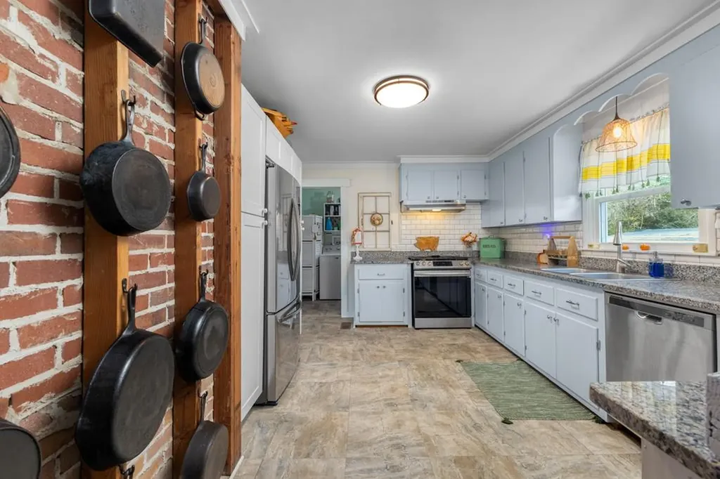 3564 Smithville Highway Mcminnville TN 37110