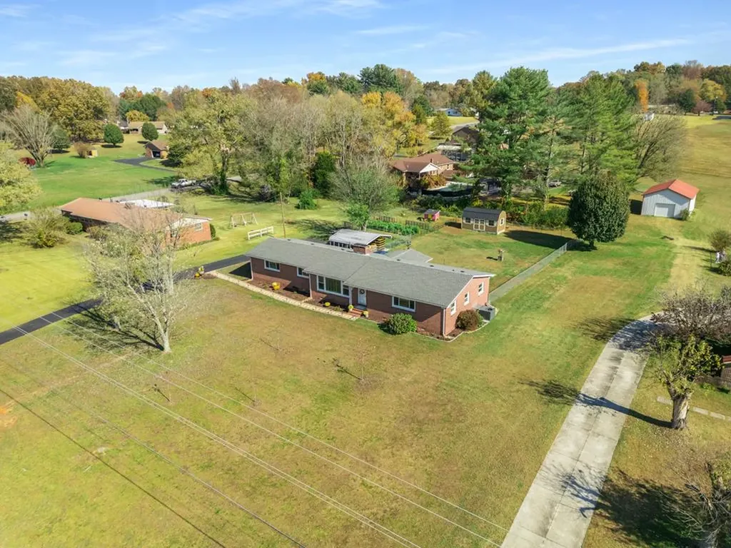 3564 Smithville Highway Mcminnville TN 37110