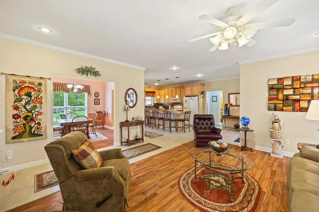 169 Prosperity Drive Baxter TN 38544