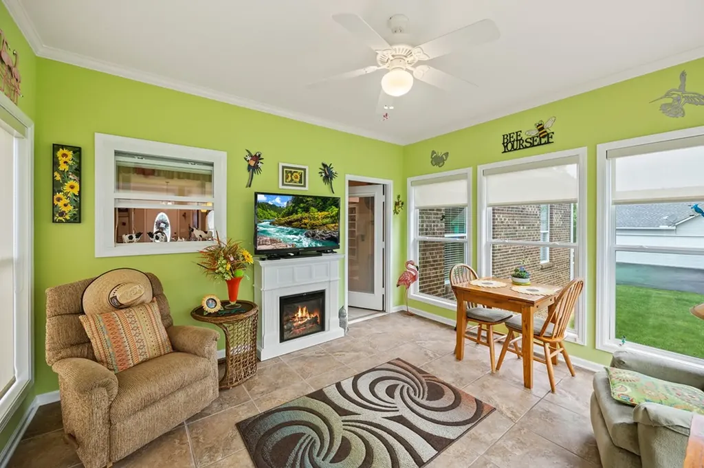 169 Prosperity Drive Baxter TN 38544