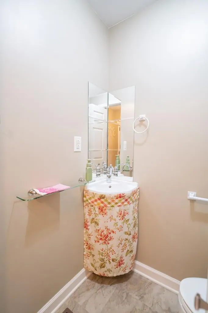 128 Sunset Point Crossville TN 38571-3679