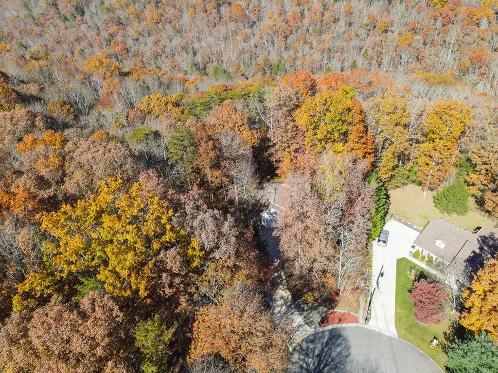 128 Sunset Point Crossville TN 38571-3679