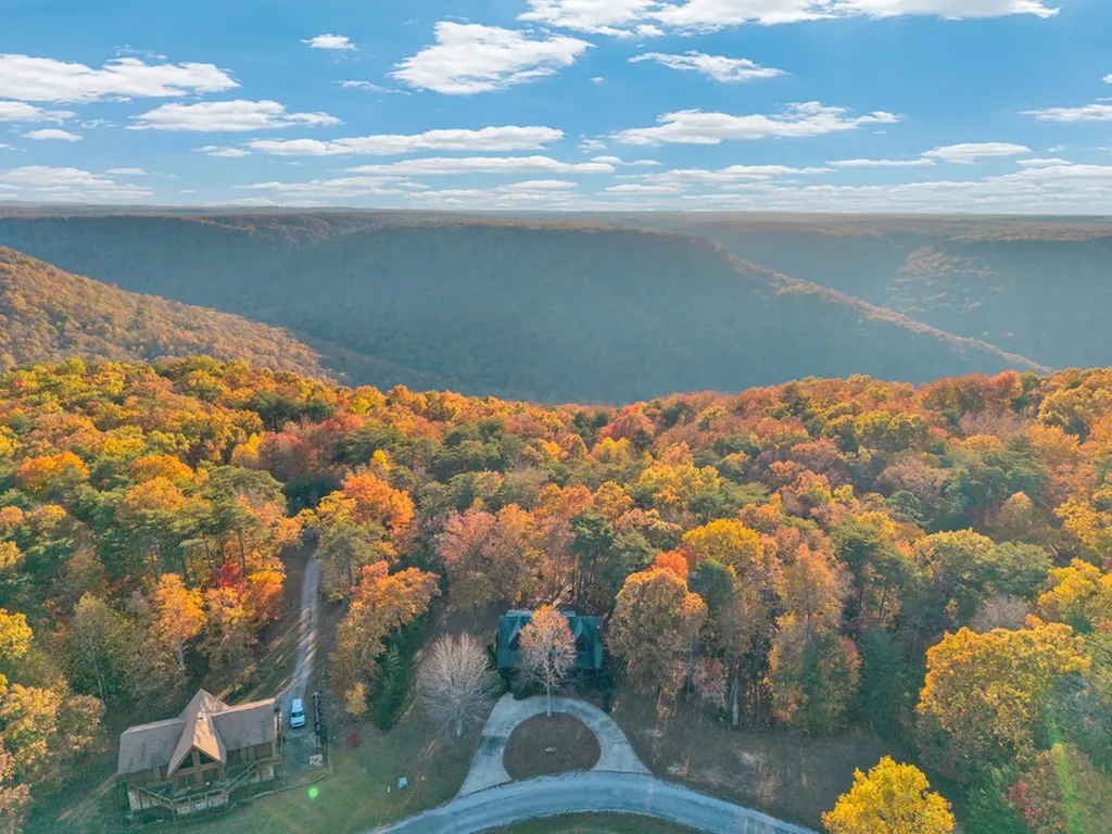 1041 High Meadow Drive Spencer TN 38585