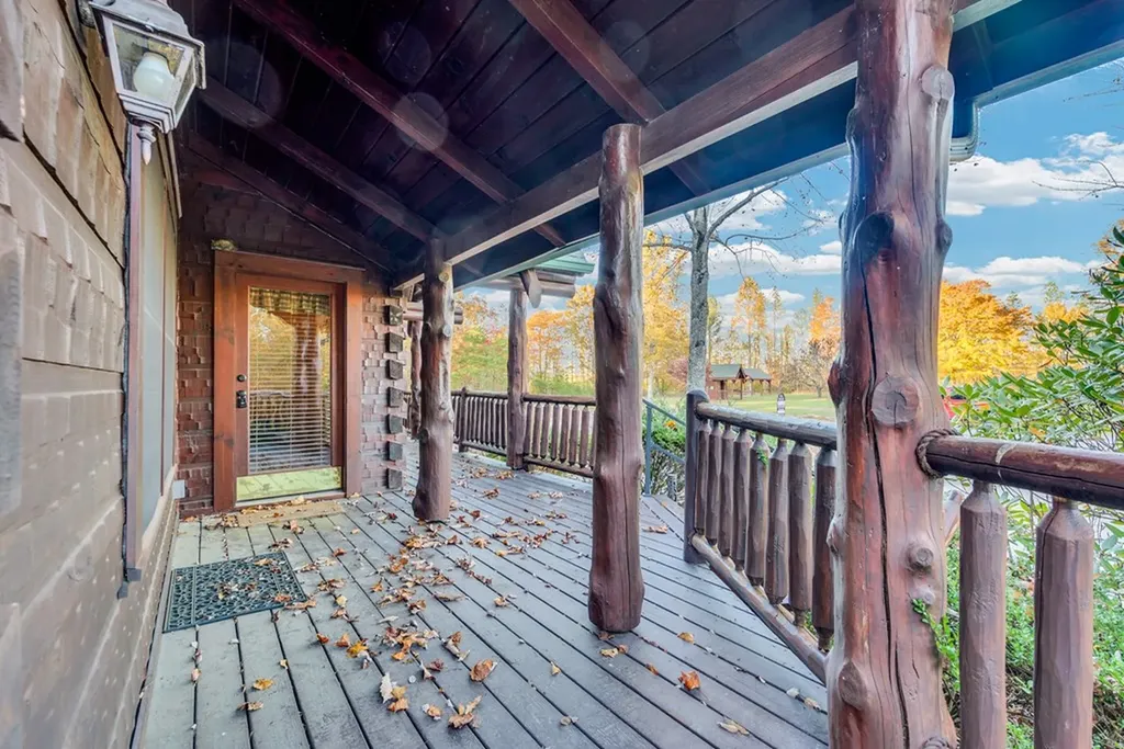 1041 High Meadow Drive Spencer TN 38585