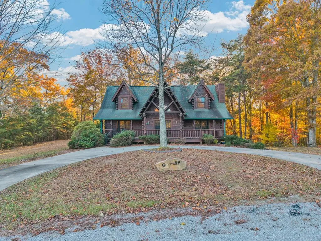 1041 High Meadow Drive Spencer TN 38585