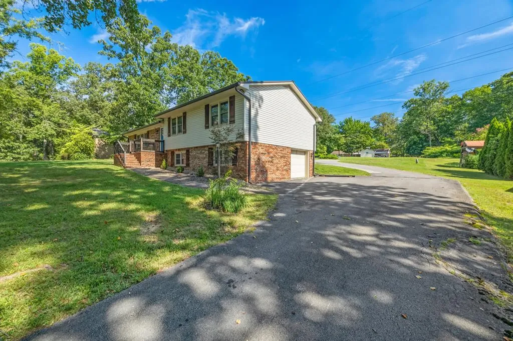 1015 Tanglewood Drive Cookeville TN 38501