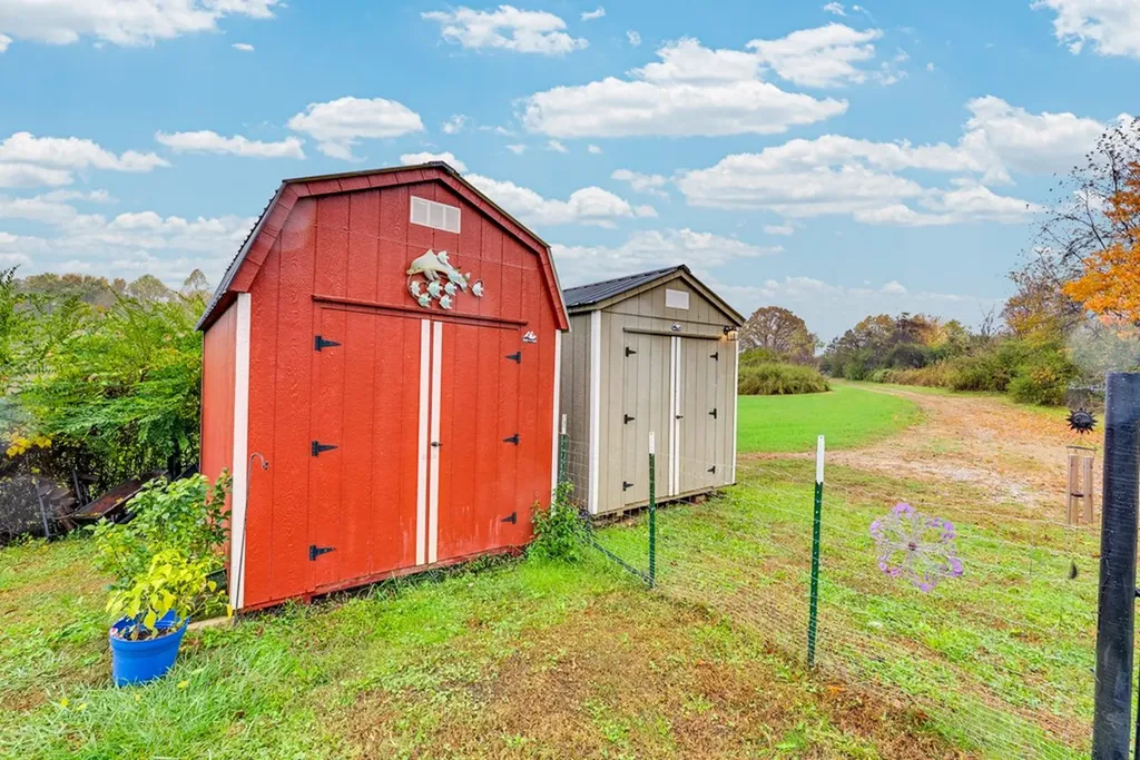 921 Barney Holt Jamestown TN 38556