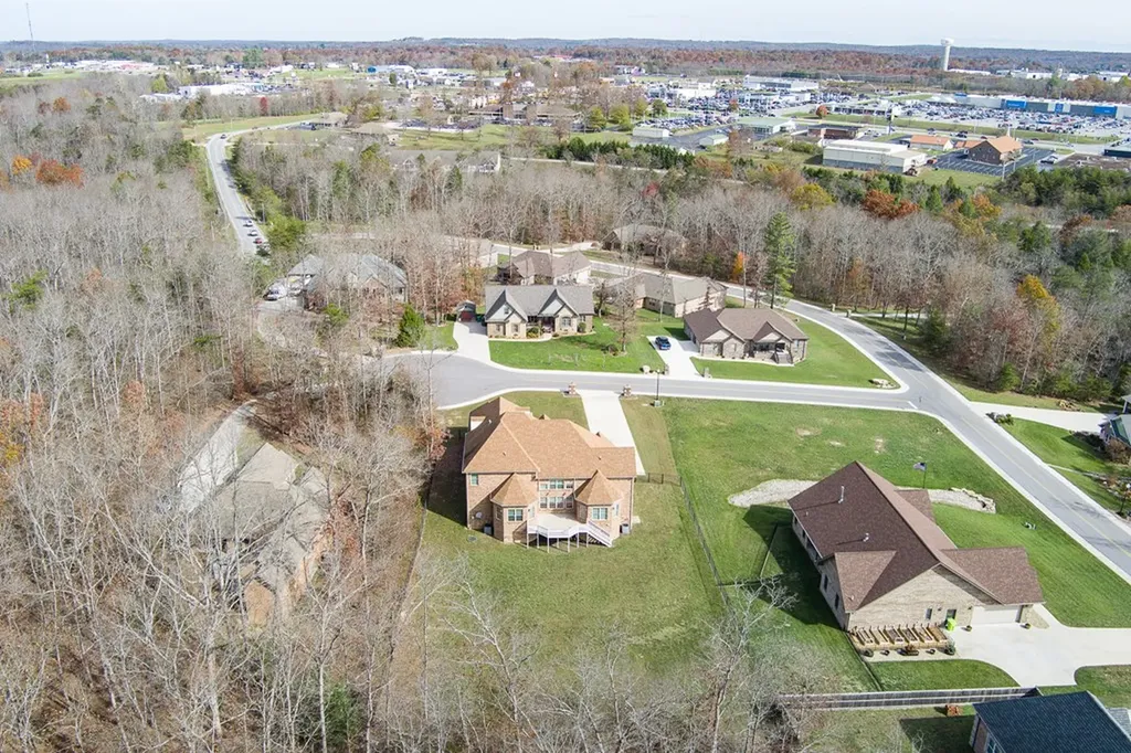 39 N Riverview Lane Crossville TN 38555