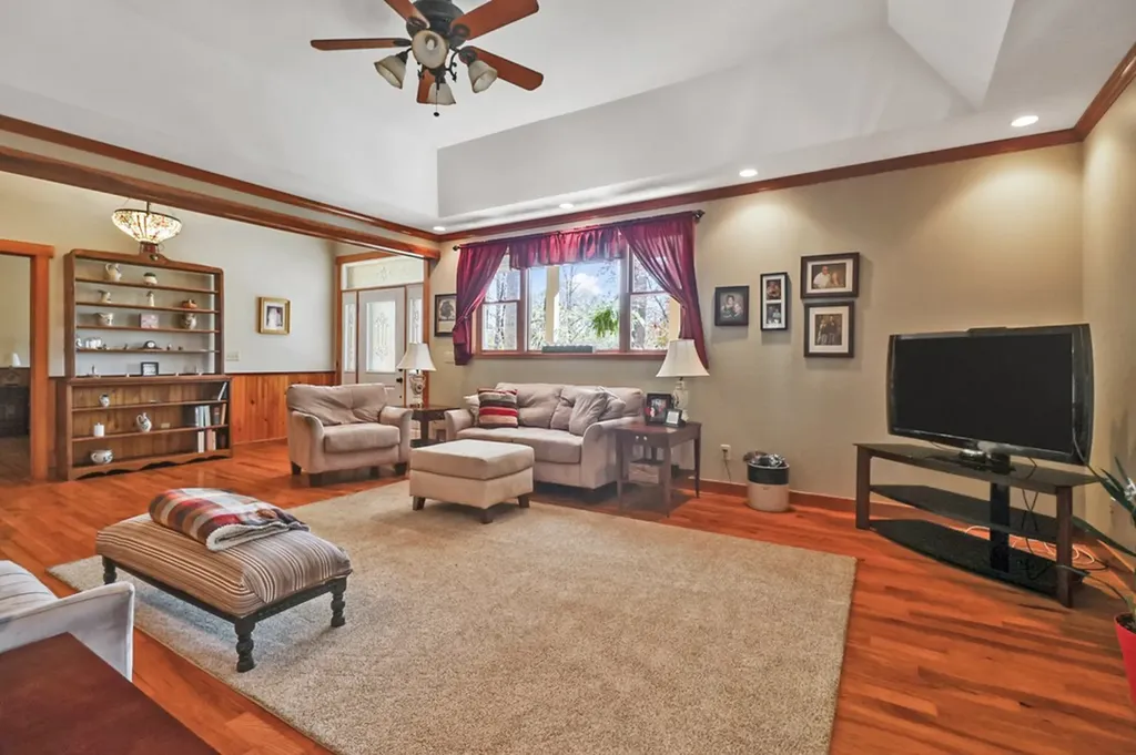 876 Crab Mountain Road Jamestown TN 38556