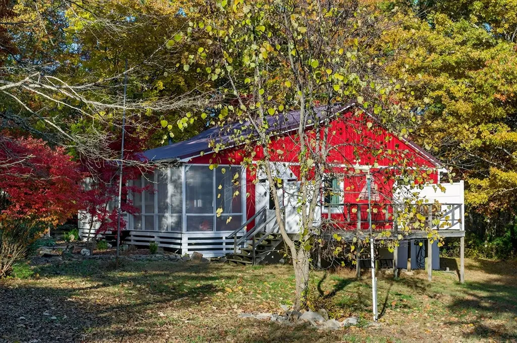 1294 Long Mountain Road Mcminnville TN 37110