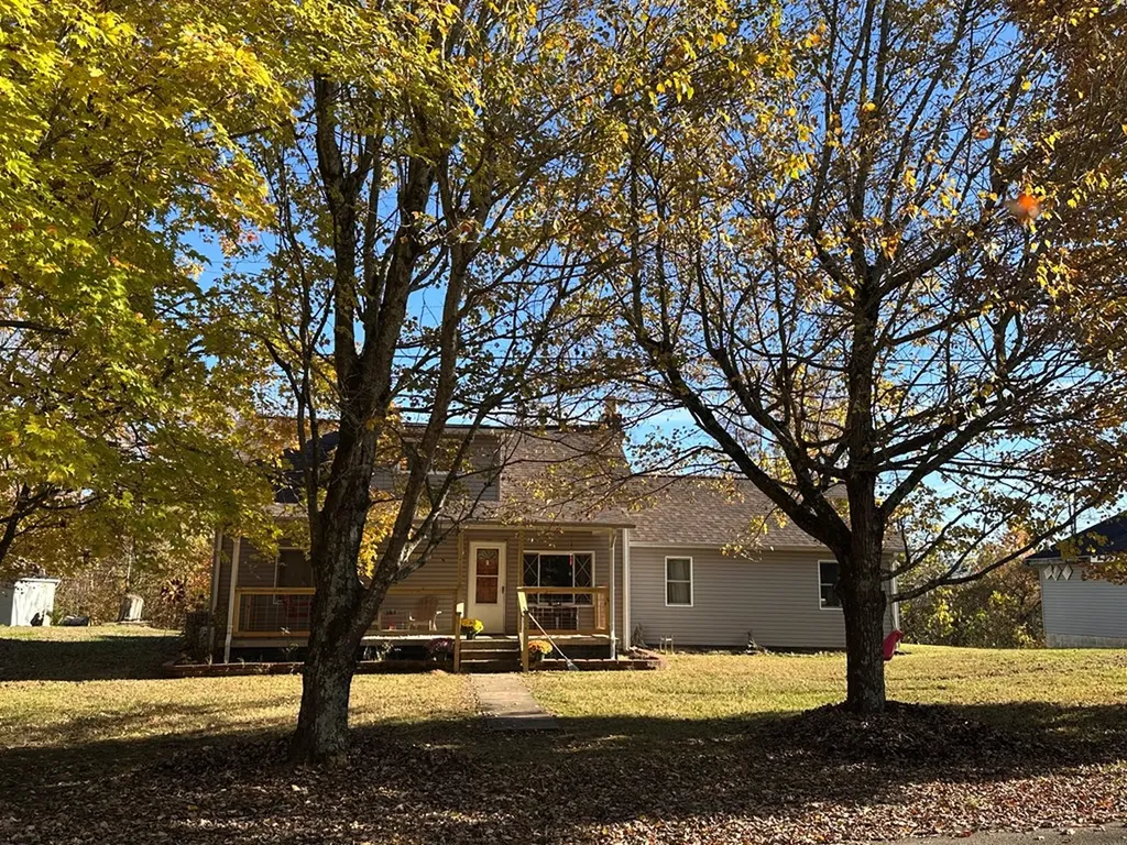 1141 Nick Road Pall Mall TN 38577