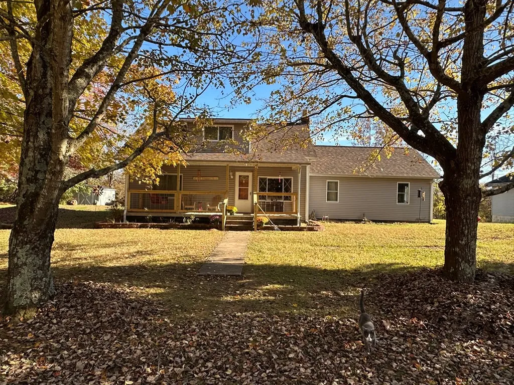 1141 Nick Road Pall Mall TN 38577