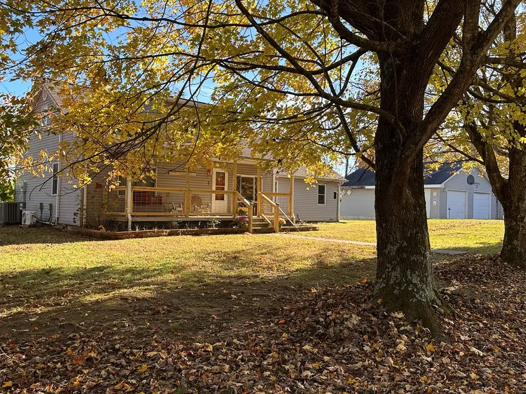 1141 Nick Road Pall Mall TN 38577