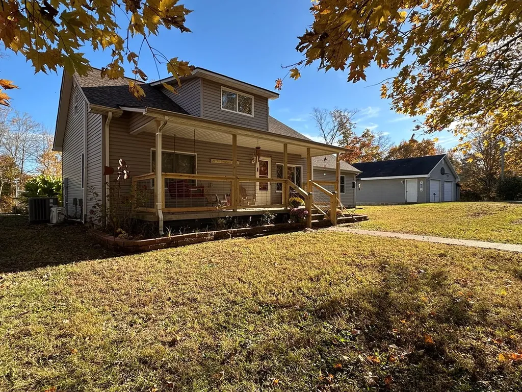 1141 Nick Road Pall Mall TN 38577