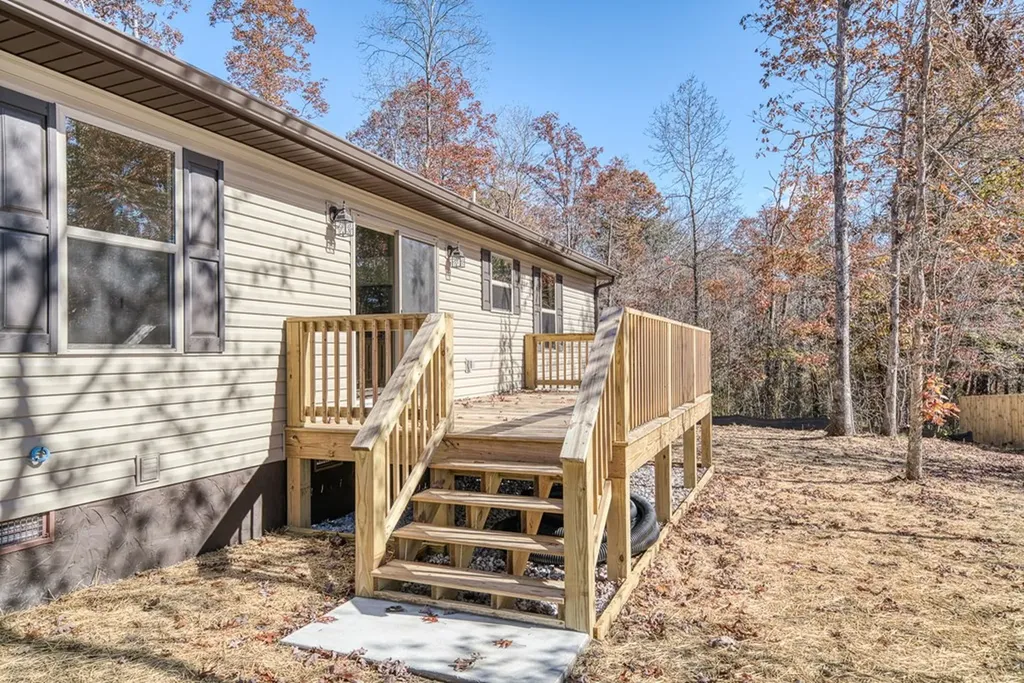 1001 Grey Eagle Drive Crossville TN 38572