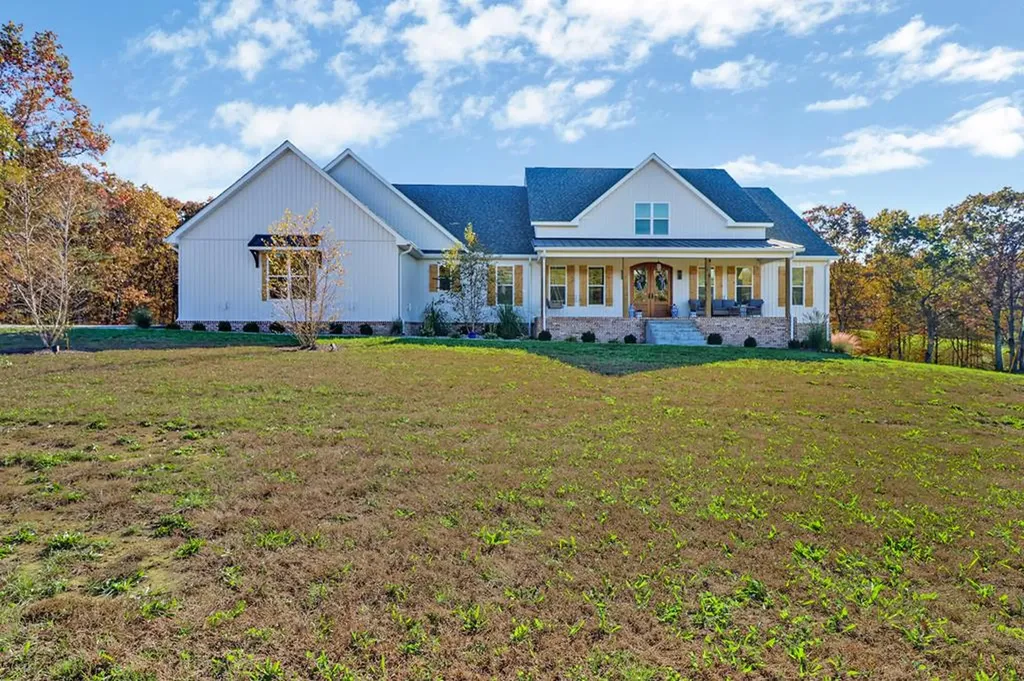 422 Peach Lane Jamestown TN 38556