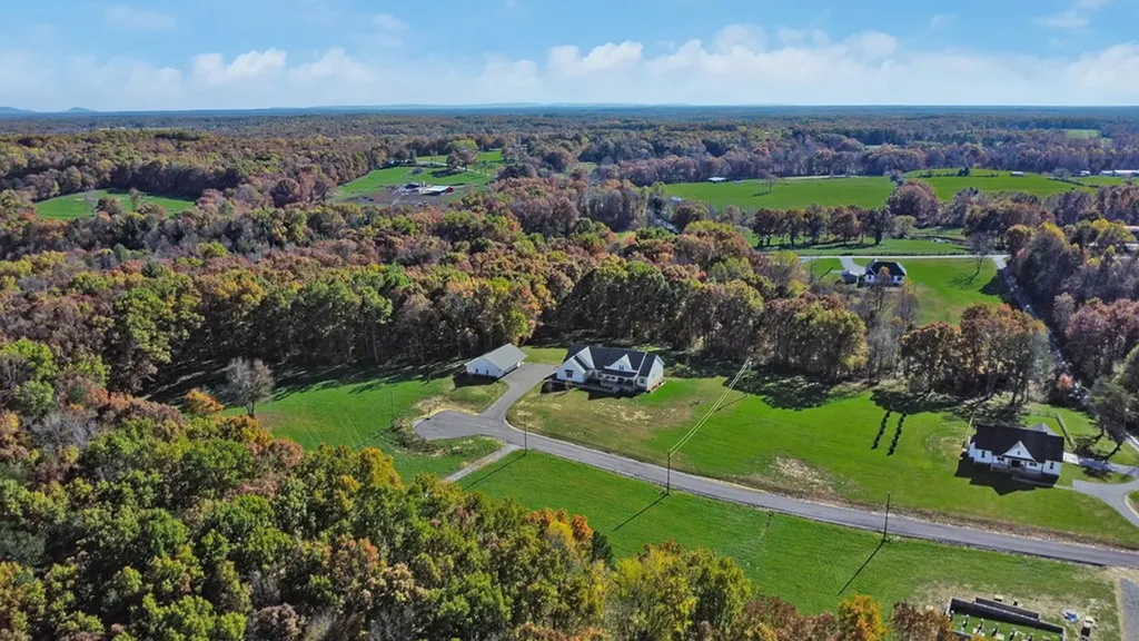 422 Peach Lane Jamestown TN 38556