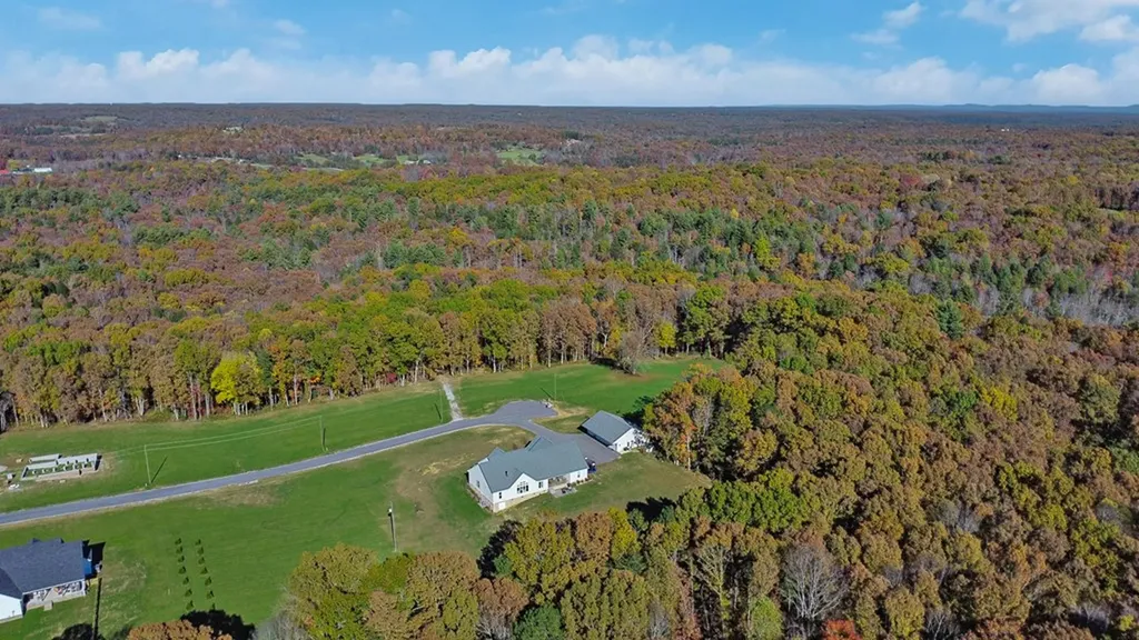 422 Peach Lane Jamestown TN 38556