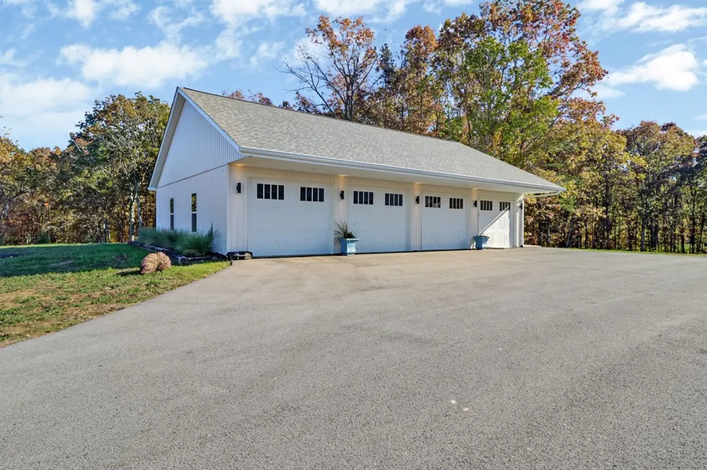 422 Peach Lane Jamestown TN 38556