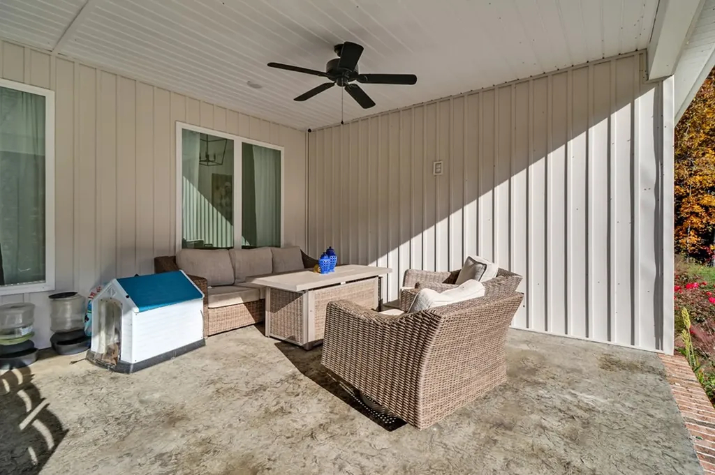 422 Peach Lane Jamestown TN 38556