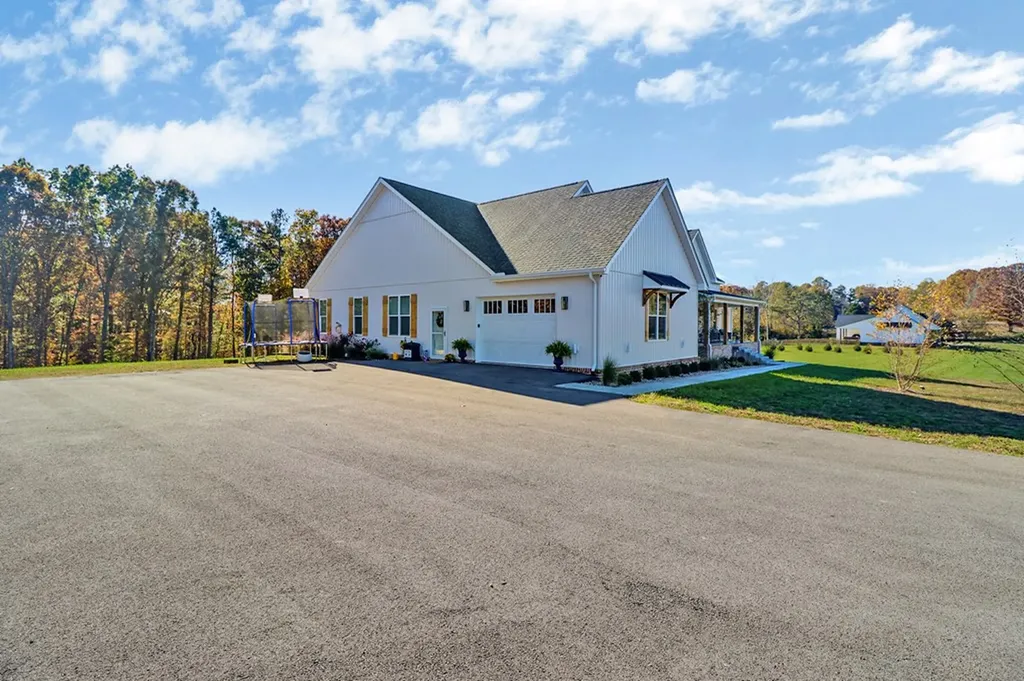 422 Peach Lane Jamestown TN 38556