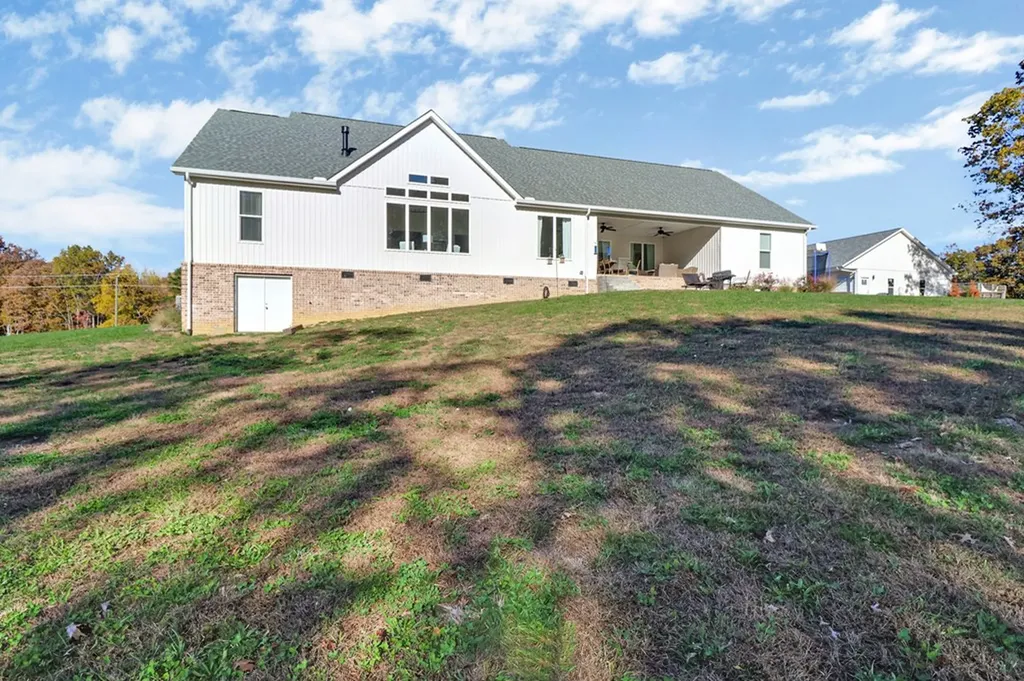 422 Peach Lane Jamestown TN 38556