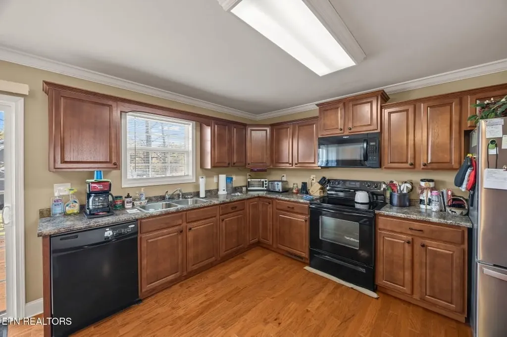 500 Walnut Heights Lane Rickman TN 38580-1777