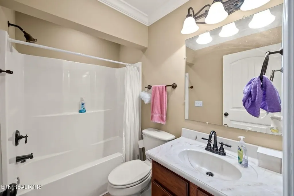 500 Walnut Heights Lane Rickman TN 38580-1777