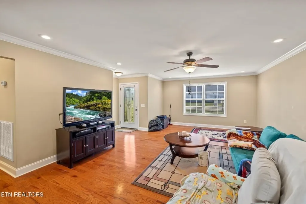 500 Walnut Heights Lane Rickman TN 38580-1777