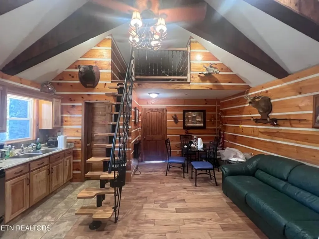 5616 E Port Dock Road Alpine TN 38546