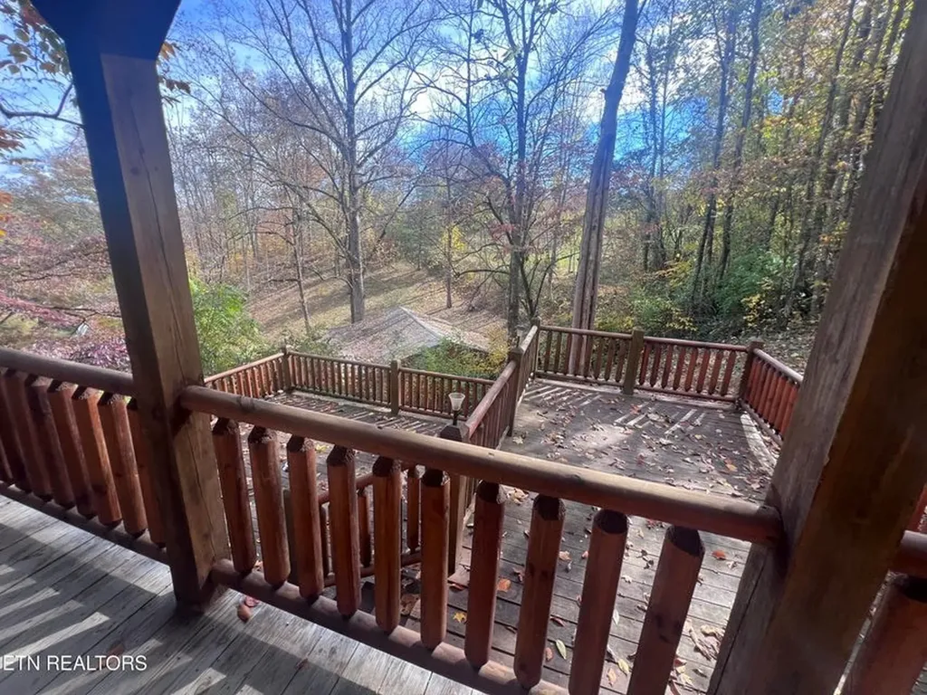 5616 E Port Dock Road Alpine TN 38546