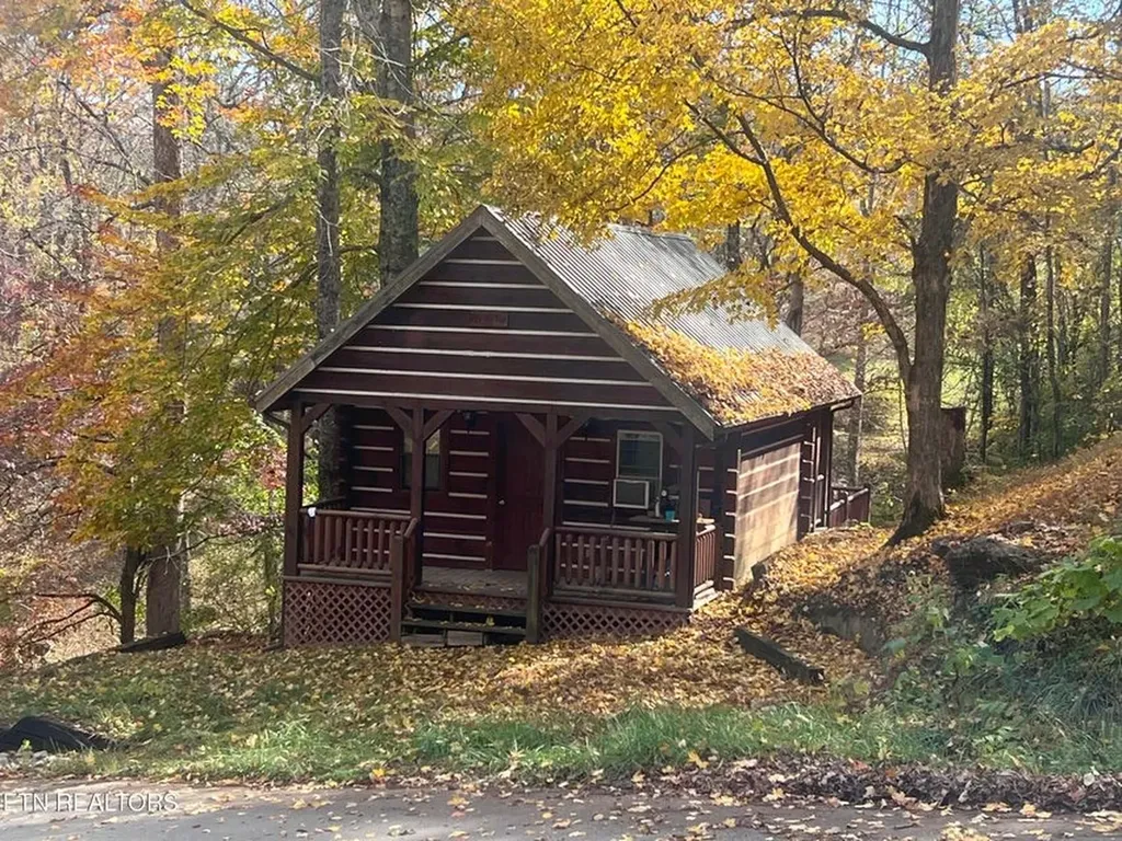 5616 E Port Dock Road Alpine TN 38546