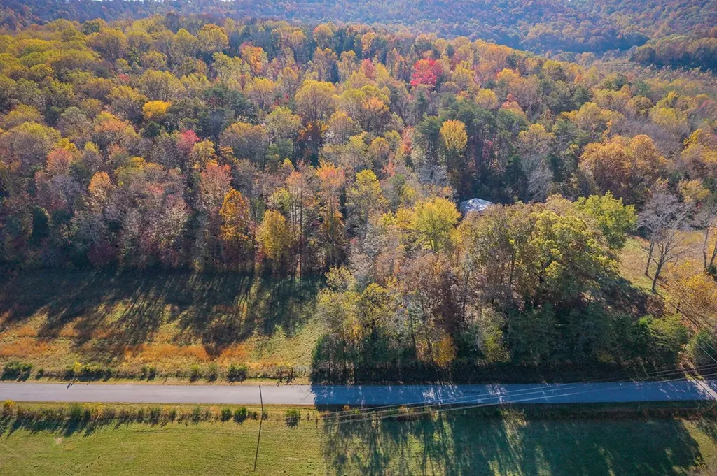 Lot 5 Franks Ferry Road Sparta TN 38583