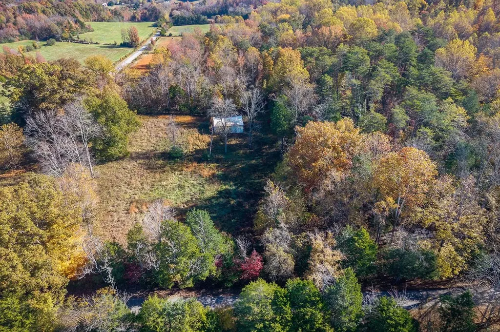 Lot 5 Franks Ferry Road Sparta TN 38583