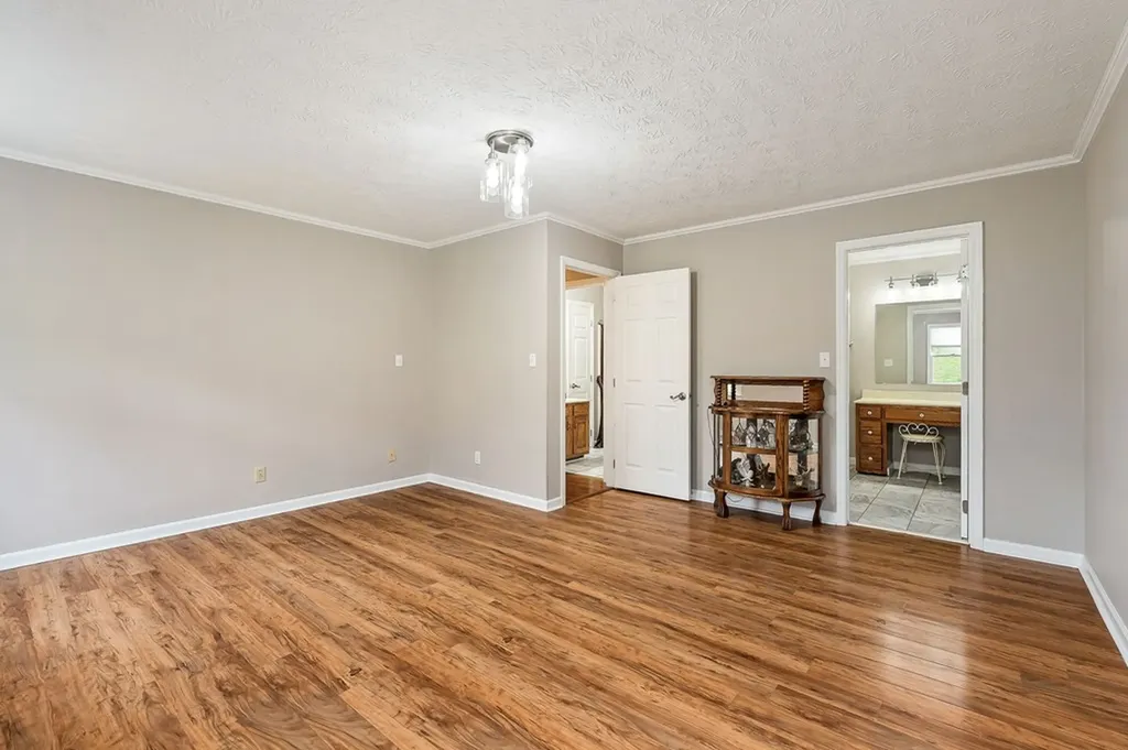 817 Peach Drive Livingston TN 38570