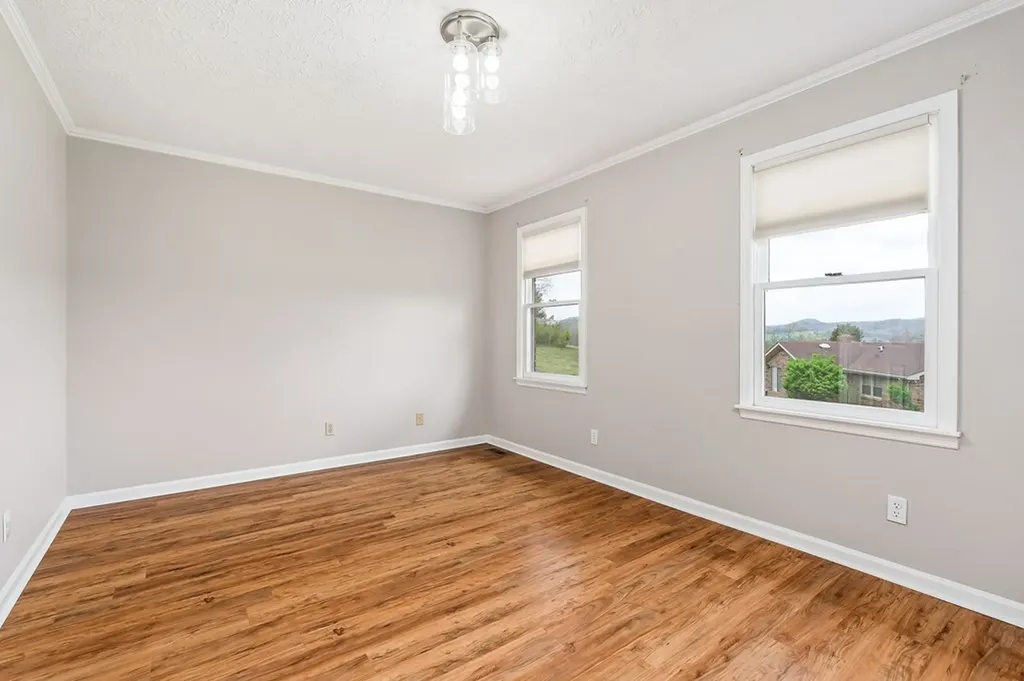 817 Peach Drive Livingston TN 38570