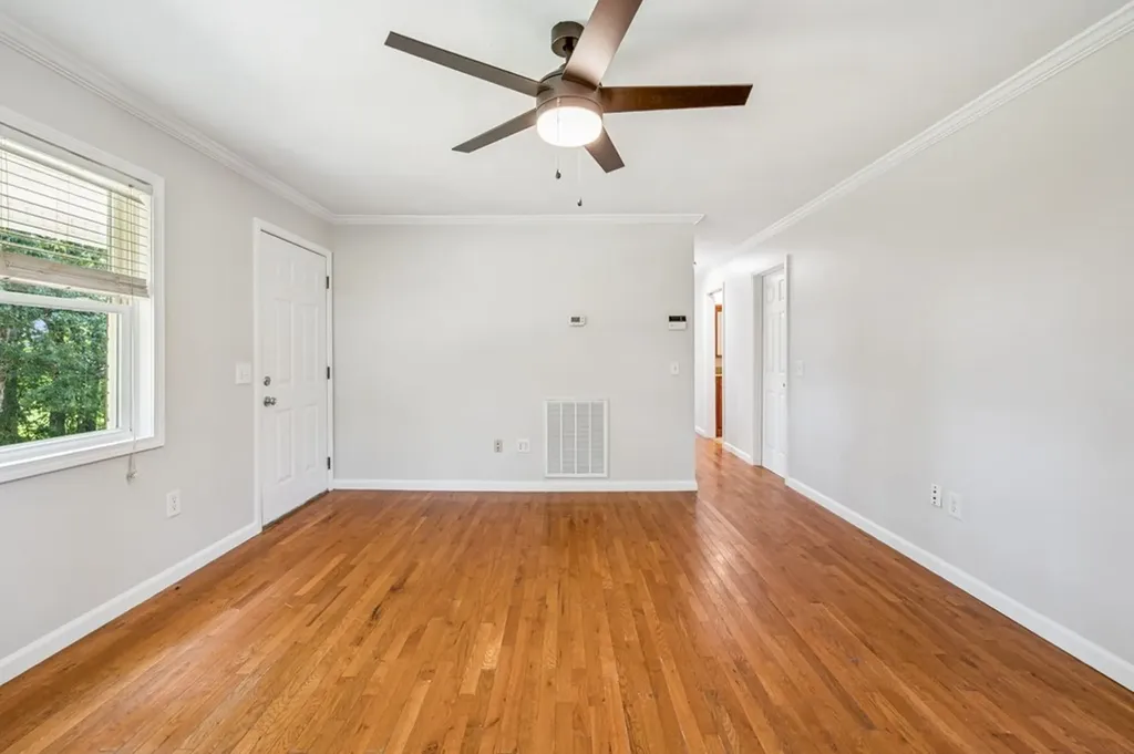 2585 Pow Road Baxter TN 38544