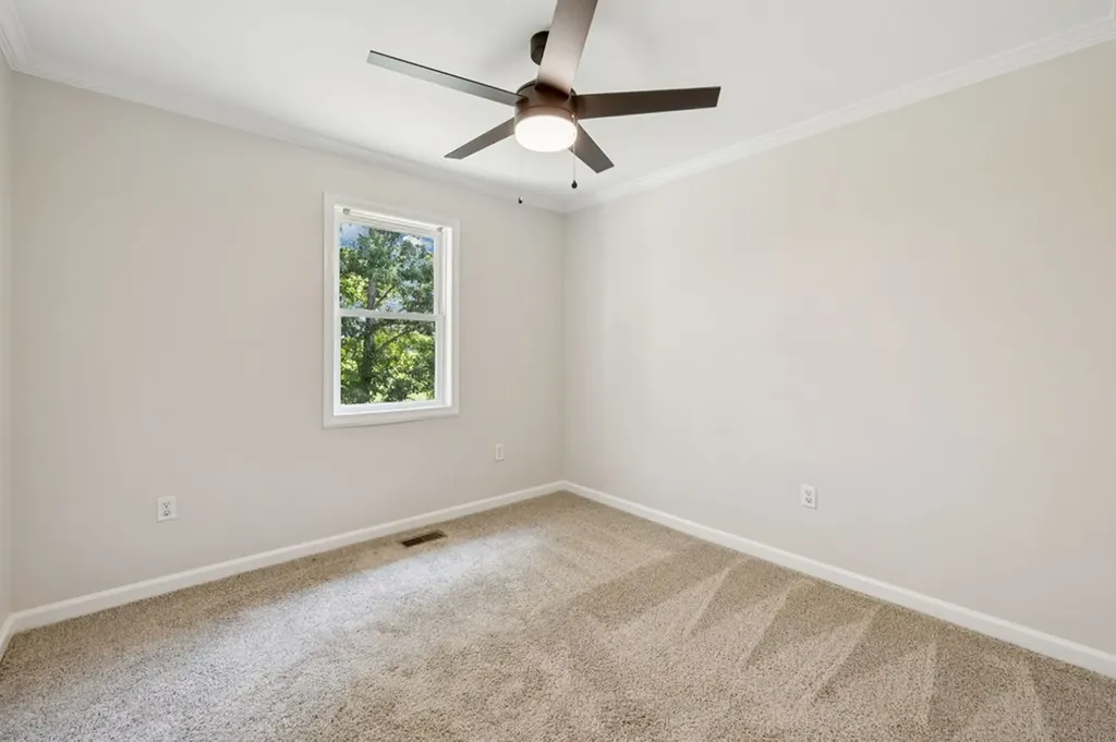 2585 Pow Road Baxter TN 38544