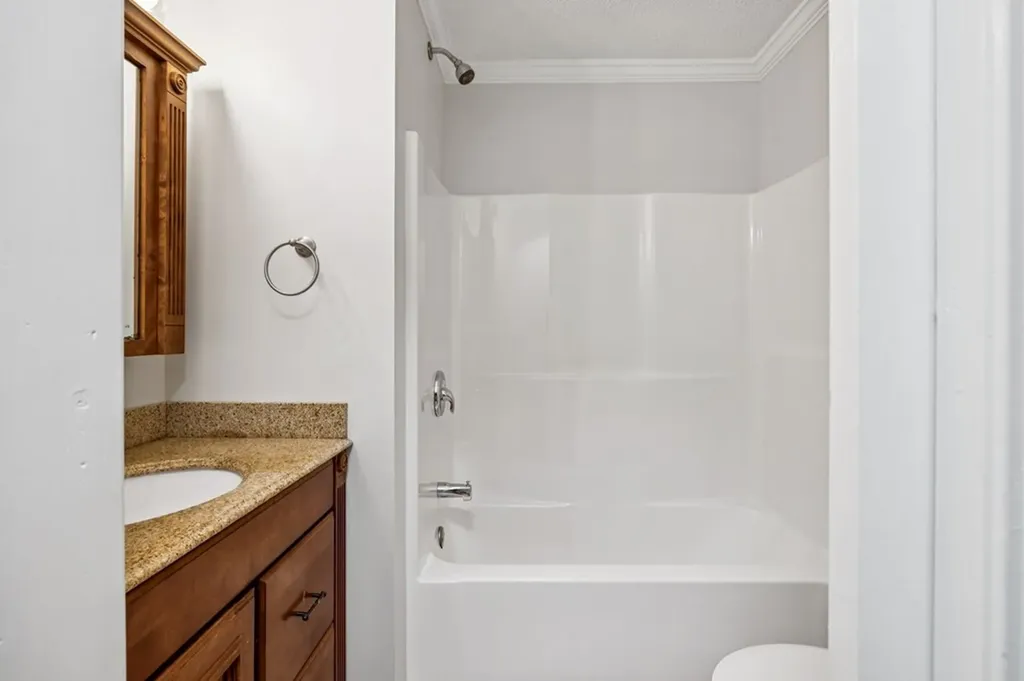 2585 Pow Road Baxter TN 38544