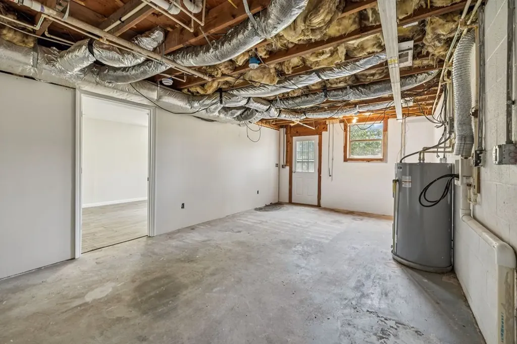 2585 Pow Road Baxter TN 38544