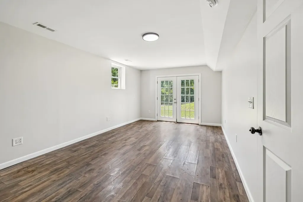 2585 Pow Road Baxter TN 38544