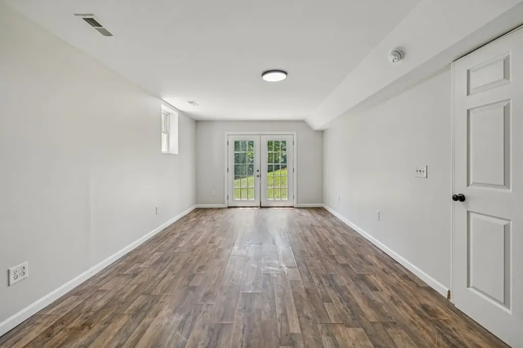 2585 Pow Road Baxter TN 38544