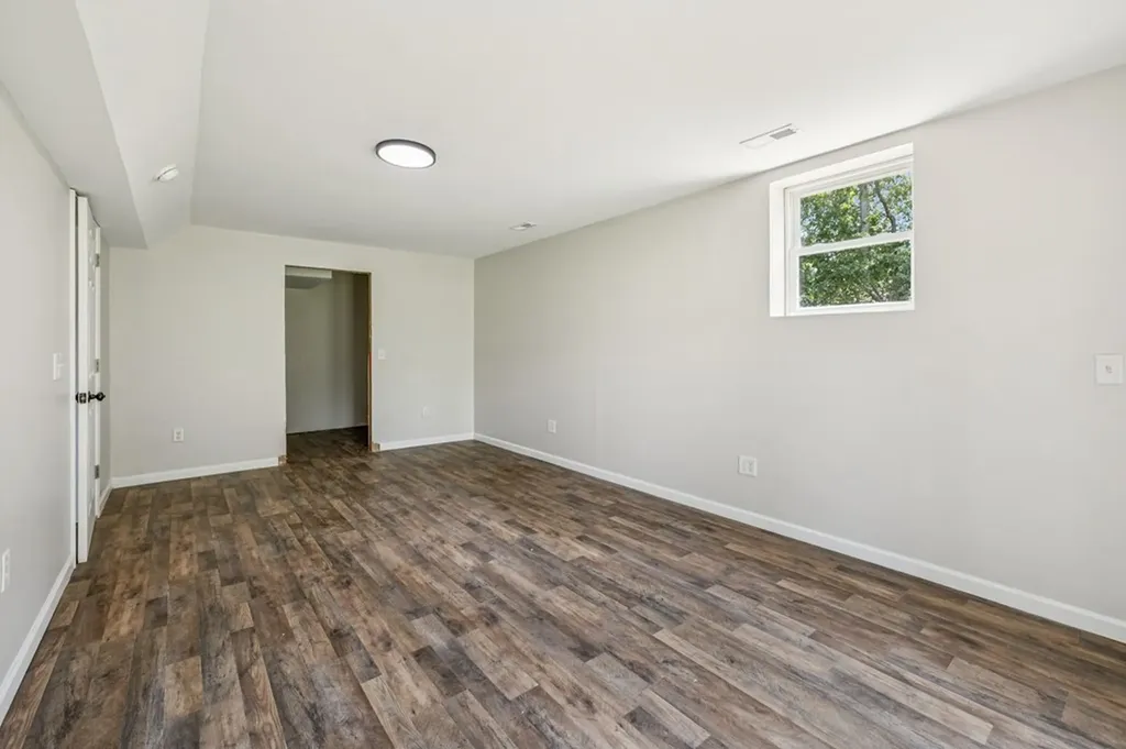 2585 Pow Road Baxter TN 38544