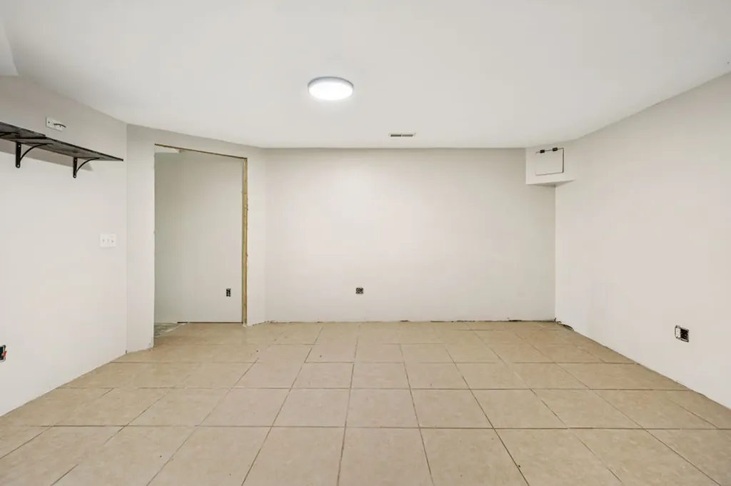 2585 Pow Road Baxter TN 38544