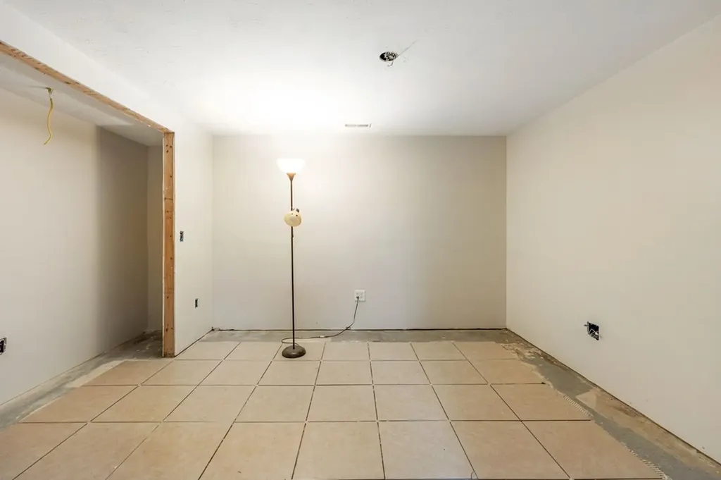 2585 Pow Road Baxter TN 38544