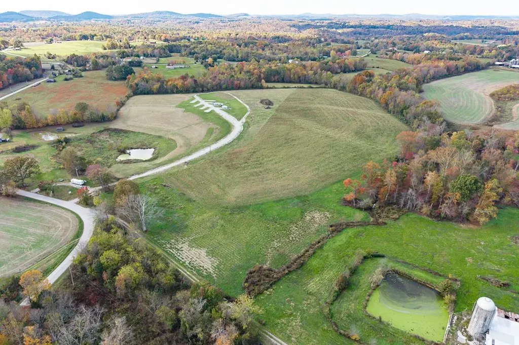 20 Ac Js Dairy Lane Monroe TN 38573